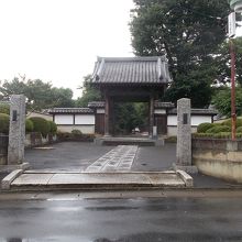 正面の入り口です。