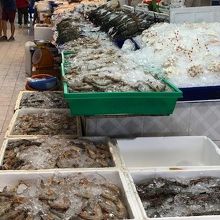 新鮮な海産物が揃っています。