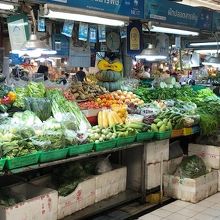 青果類も品揃えが多いです