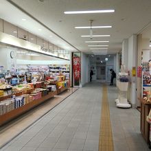 もちろん、お土産も買うことができます。