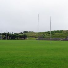 下の段がラグビー場
