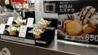 スマホケースも販売中♪