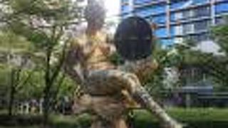 震災の記憶をとどめています