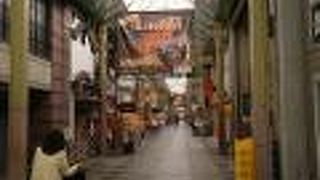 高松市内の飲食店が多いアーケード商店街