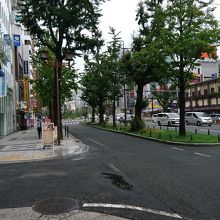 幅が広い大通り
