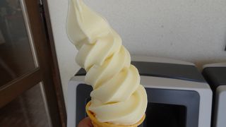 普通に美味しいソフトクリーム （清泉寮ジャージーハット ）