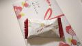 新千歳空港ゲート内のお土産店。