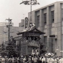 祇園祭山鉾巡行の風景