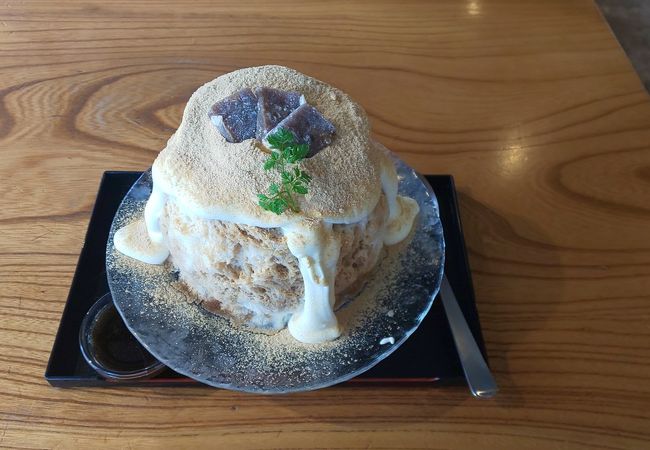 ケーキのようなかき氷