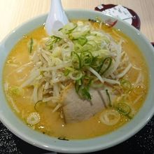 18 9月秋 一歳児と行く旭川子連れ旅行記 無料で楽しめる木遊館 日本最北にある行動展示で有名な旭山動物園へ 旭川 北海道 の旅行記 ブログ By ます子さん フォートラベル