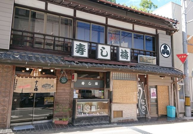 93歳で現役のすし職人が活躍するお店