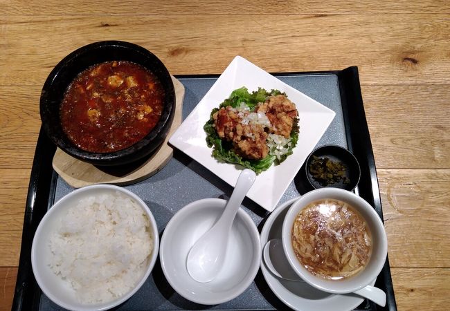 店内が高級料理店みたいな内装です！