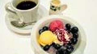 喫茶室はコスパよし「六花亭 福住店」