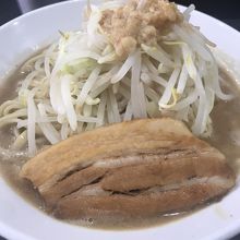 中ラーメン（300g）930円