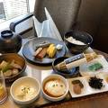 東京駅:トレインビューと美味しい朝ご飯