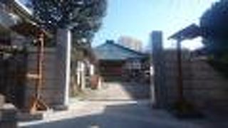 あちこちを転々として来た寺院