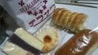 評判通りの生クリームパン