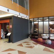 「カフェ・イン・ザ・パーク」があります