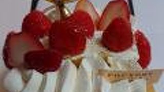 ファウンドリーのクリスマスケーキ