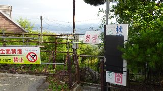 有料展望台は24時間営業と聞いていたけれど...（杖突峠） 