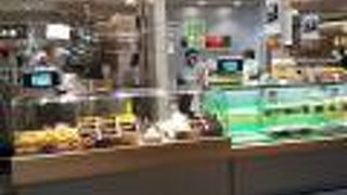 こちらでサラダランチを購入