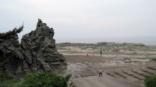 海水に浸食されてできた独特の海岸