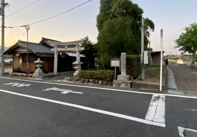 新田義貞の妻となった伝承の女性。