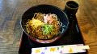 不思議な三渓そば