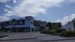 併設のアウトレットは規模が2倍に拡大してリニューアルオープン