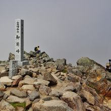 御前峰山頂２,７０２m