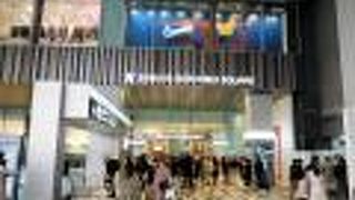 エスカレーター混雑が酷い