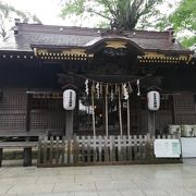 竹林に囲まれた神社