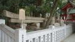 安政元年の大地震で倒壊した鳥居