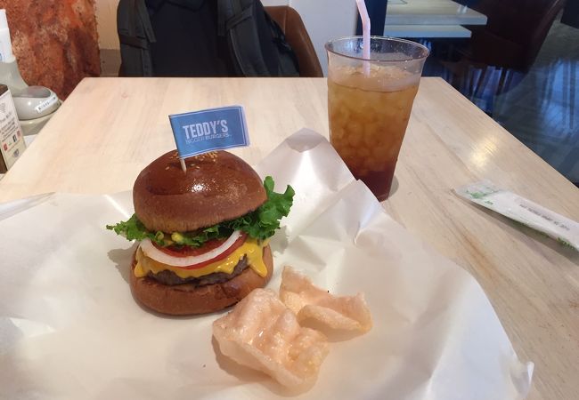 テディーズ ビガー バーガー 原宿表参道店 クチコミ アクセス 営業時間 原宿 フォートラベル テディーズ ビガー バーガー 原宿表参道店 クチコミ アクセス 営業時間 原宿 フォートラベル