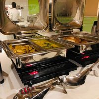 朝食はカレー中心。