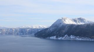 冬の摩周湖　雪の中には鹿の群れを見ました。