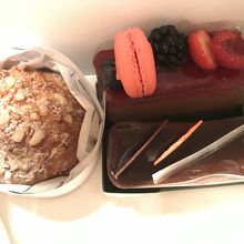 小ぶりなケーキが多いです