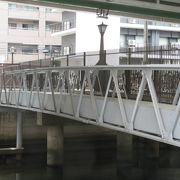 東堀川に架かる橋です