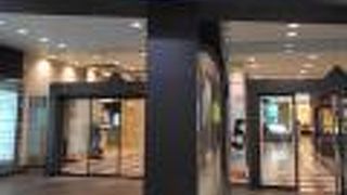 地下フロアでパンを買いました