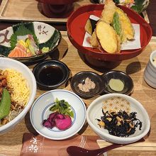 旬の天ぷらと季節料理 吉福