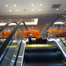 羽田空港国内線ラウンジ 北ウィング (サクララウンジ)