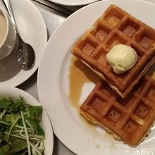 朝食セット　ワッフル