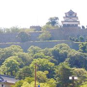 丸亀城前の公園