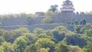 丸亀城前の公園