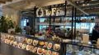 心斎橋大丸内のテラスがあるカフェ