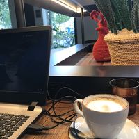 ワーキングスペースは様々なタイプのしつらえで気に入りました。