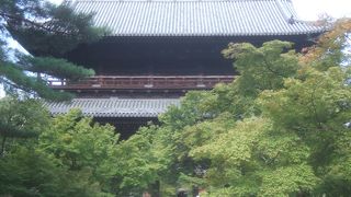 南禅寺三門に登って「絶景」を楽しむ。