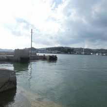 釣りをしている人も