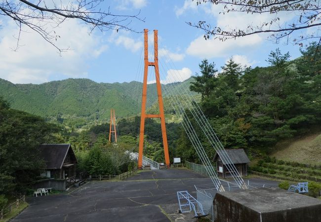 すきむらんど大つり橋