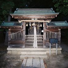 野神神社、拝殿。